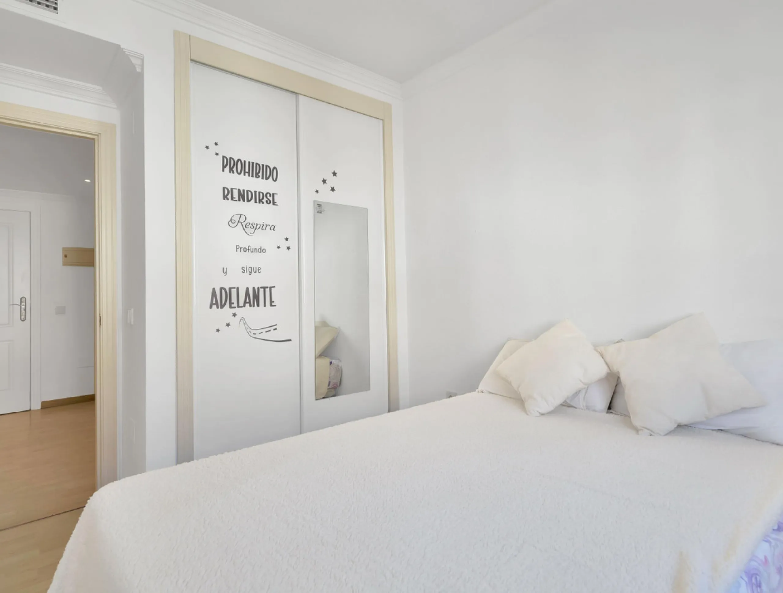 Golden Mile Apartment with Sea Views in Pinos de Nagüeles