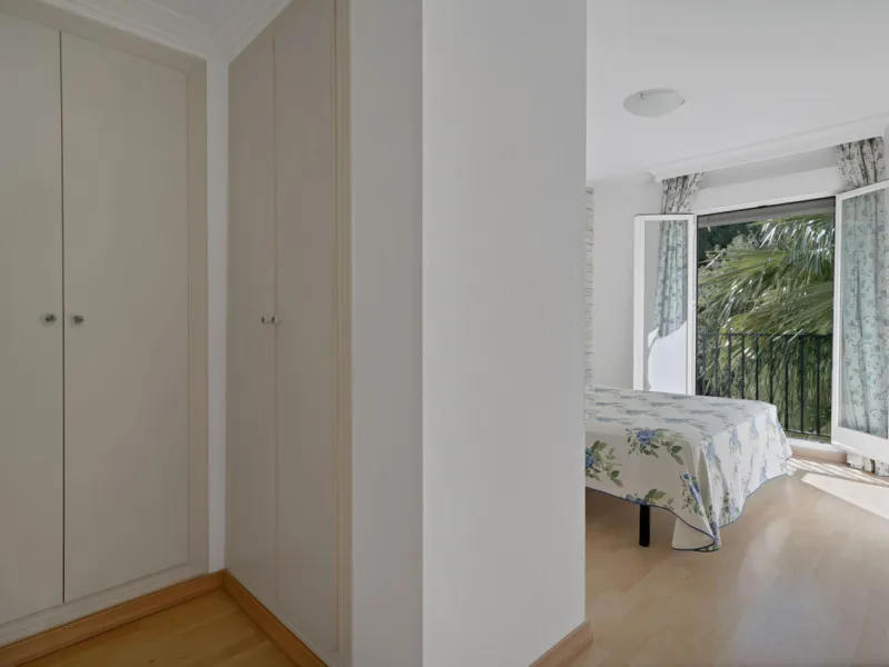 Golden Mile Apartment with Sea Views in Pinos de Nagüeles