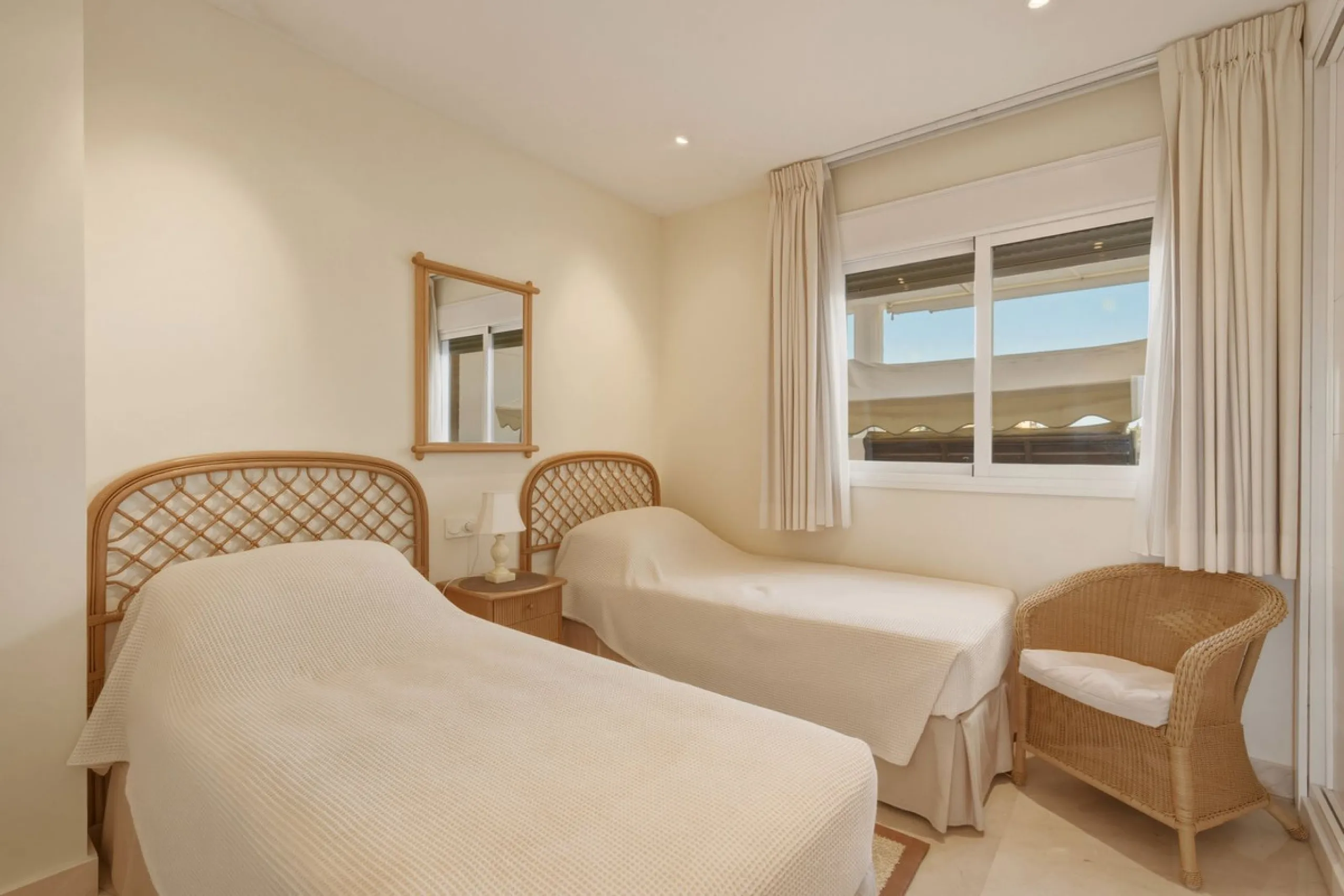 Spacious penthouse in Dunas Green, corner unit.