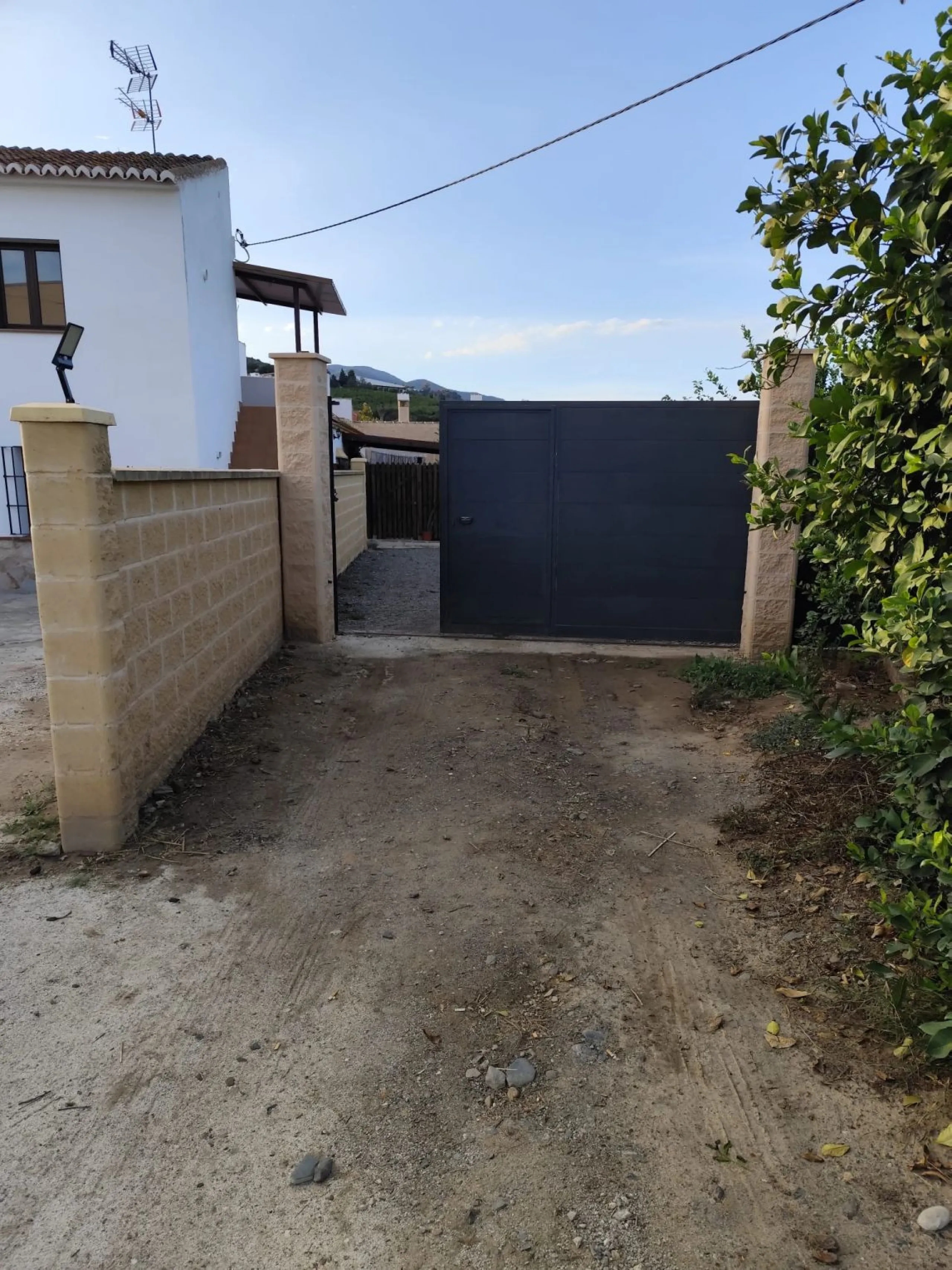 Plot - Land в продаже в Alora, Málaga. Площадь участка 7884 м²