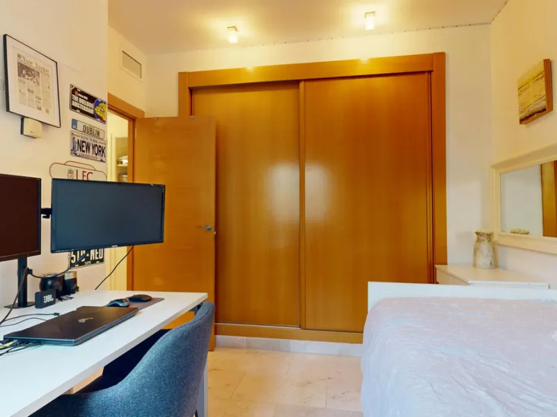 Apartment - Ground Floor Apartment в продаже в Benahavís, Málaga. В доме 4 спален и 2 ванных комнат. Площадь дома 128 м²