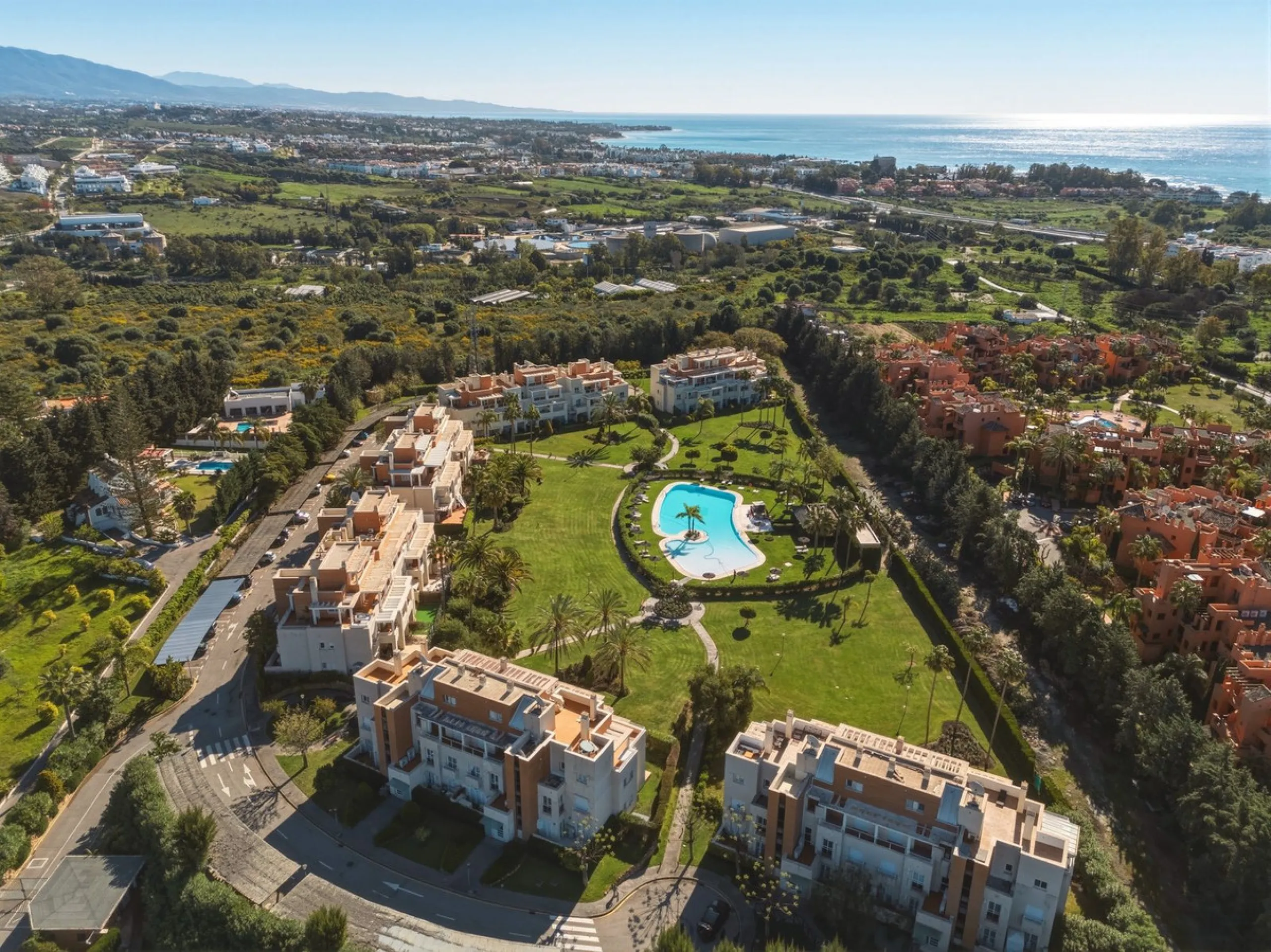 Spacious penthouse in Dunas Green, corner unit.