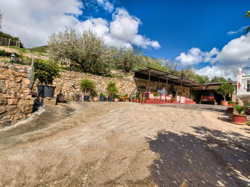 Unique opportunity in Alcaucín!