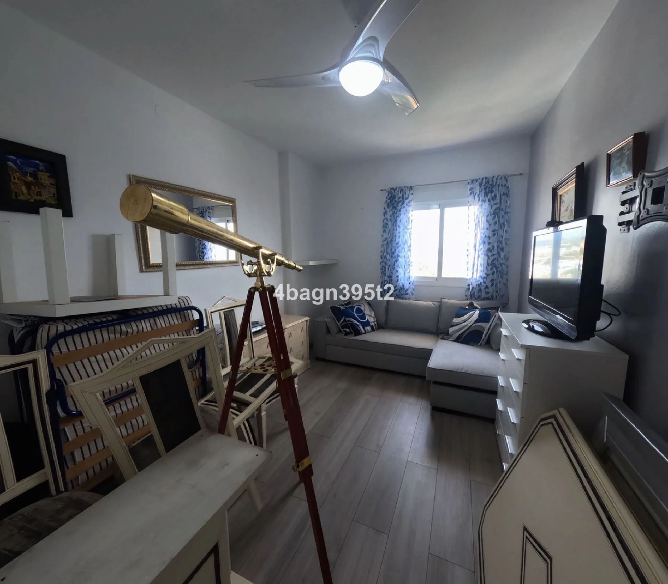 Located in the highly sought-after Phase 1 of Jardin Botánico in La Cala de Mijas, this beautifully refurbished 2-bedroom apartment offers contemporary living in a prime coastal setting.