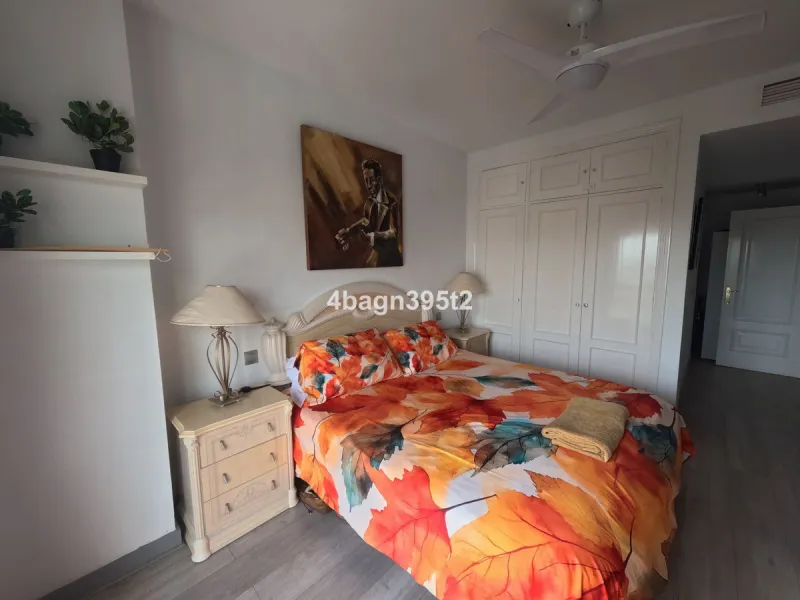 Located in the highly sought-after Phase 1 of Jardin Botánico in La Cala de Mijas, this beautifully refurbished 2-bedroom apartment offers contemporary living in a prime coastal setting.