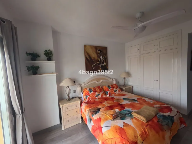 Located in the highly sought-after Phase 1 of Jardin Botánico in La Cala de Mijas, this beautifully refurbished 2-bedroom apartment offers contemporary living in a prime coastal setting.