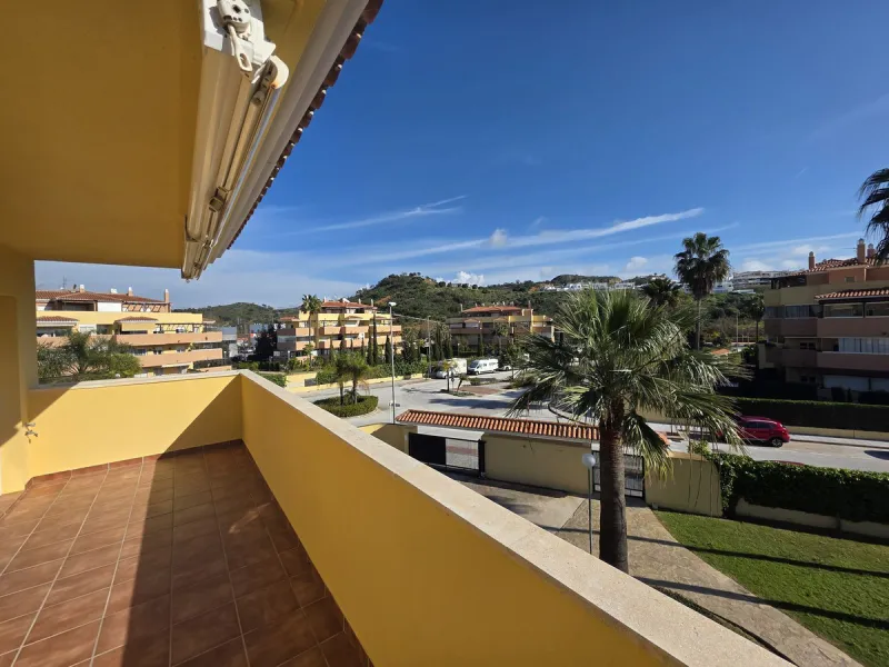 Stunning Apartment with Expansive Terrace in La Cala de Mijas