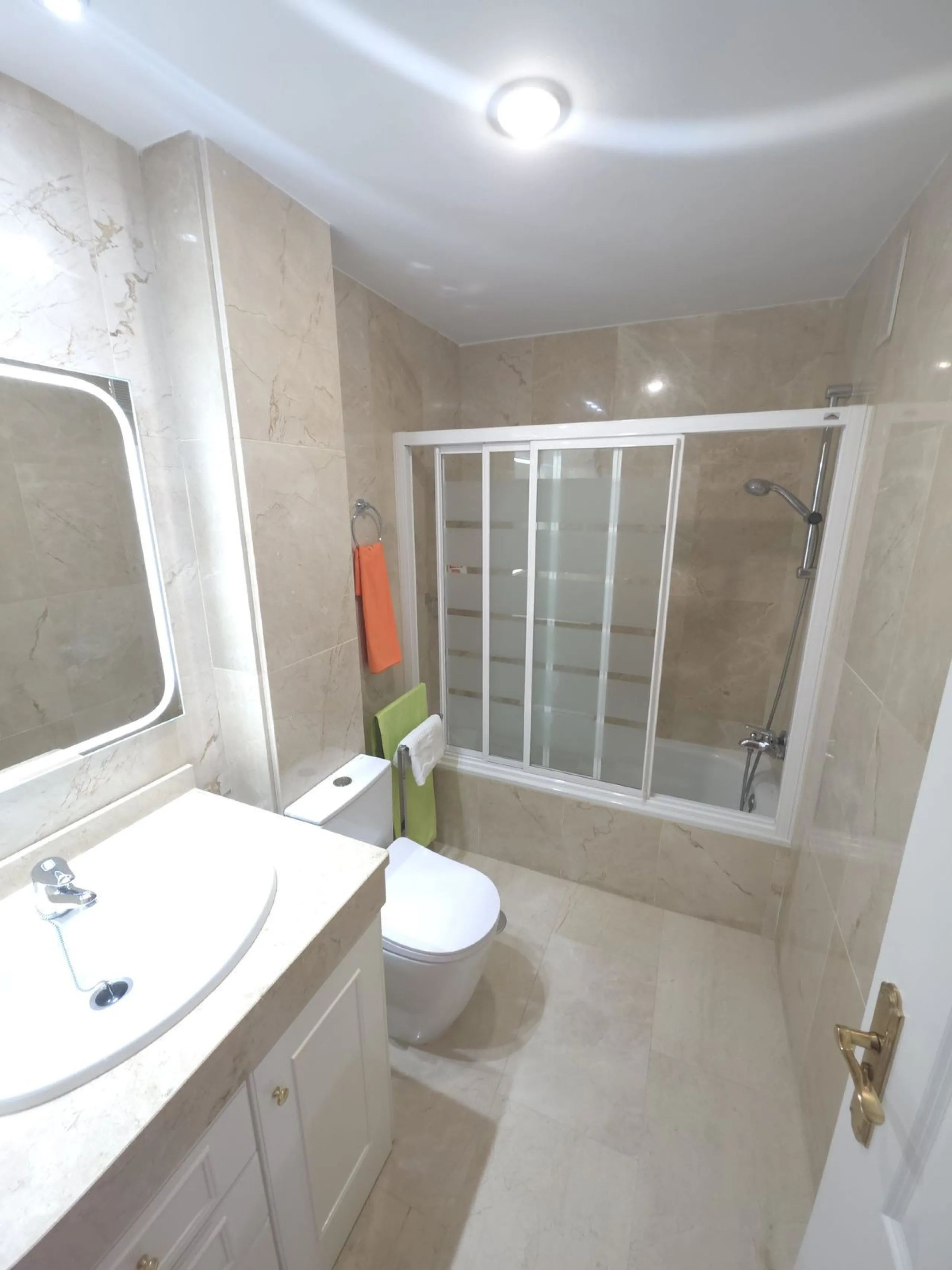 Stunning Apartment with Expansive Terrace in La Cala de Mijas
