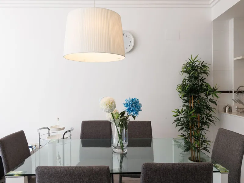 A charming residential apartment located within the Green Valley – Phase III development in the prestigious area of Benahavís, just a short distance from Marbella. This area is well known for its peaceful surroundings, natural beauty, and proximity to gol