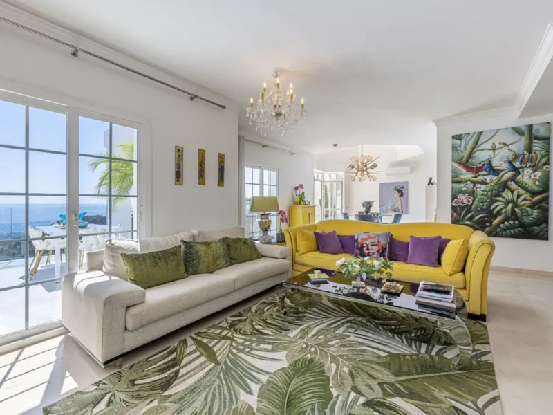 Townhouse with Panoramic Sea Views in La Mairena, East Marbella
