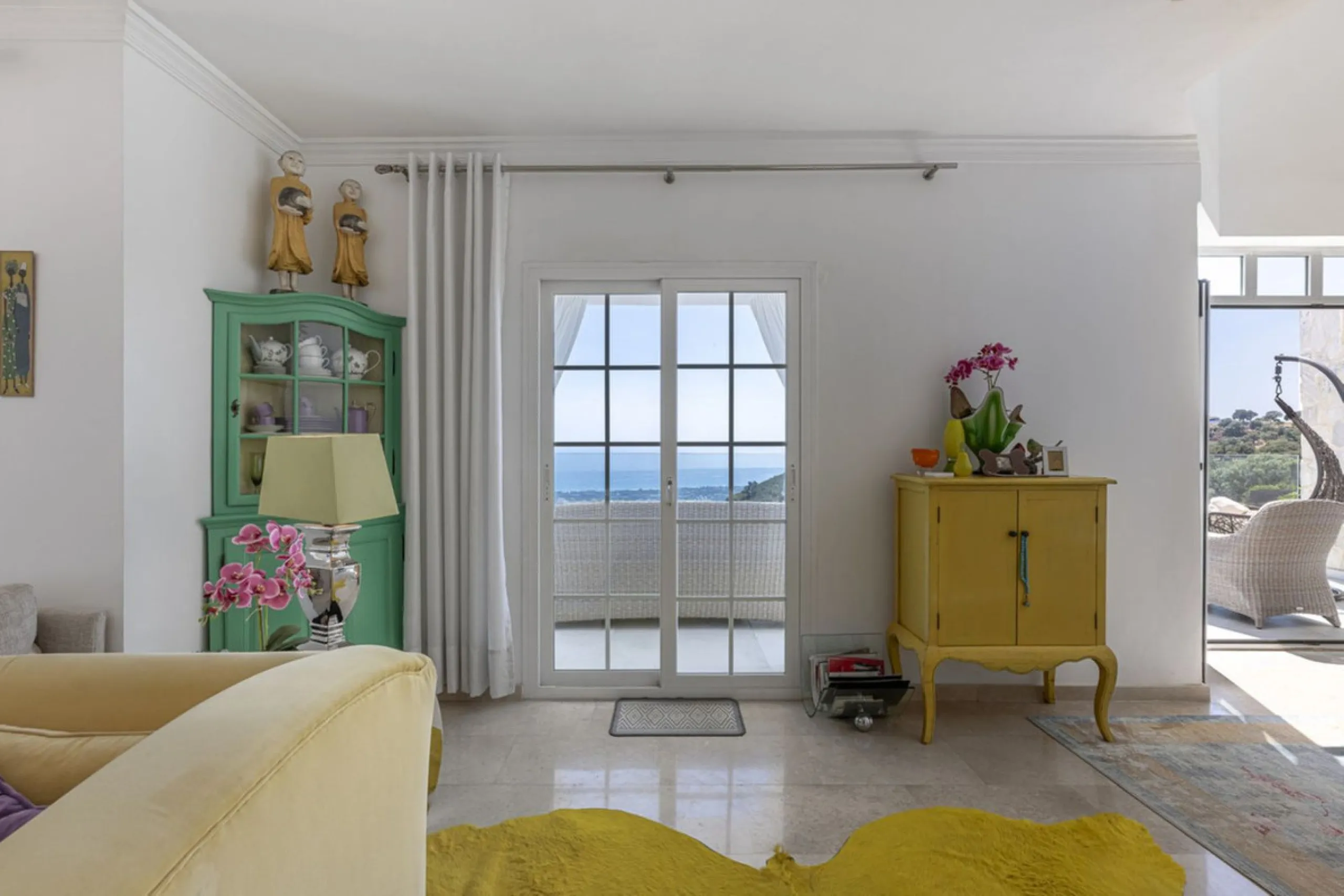 Townhouse with Panoramic Sea Views in La Mairena, East Marbella