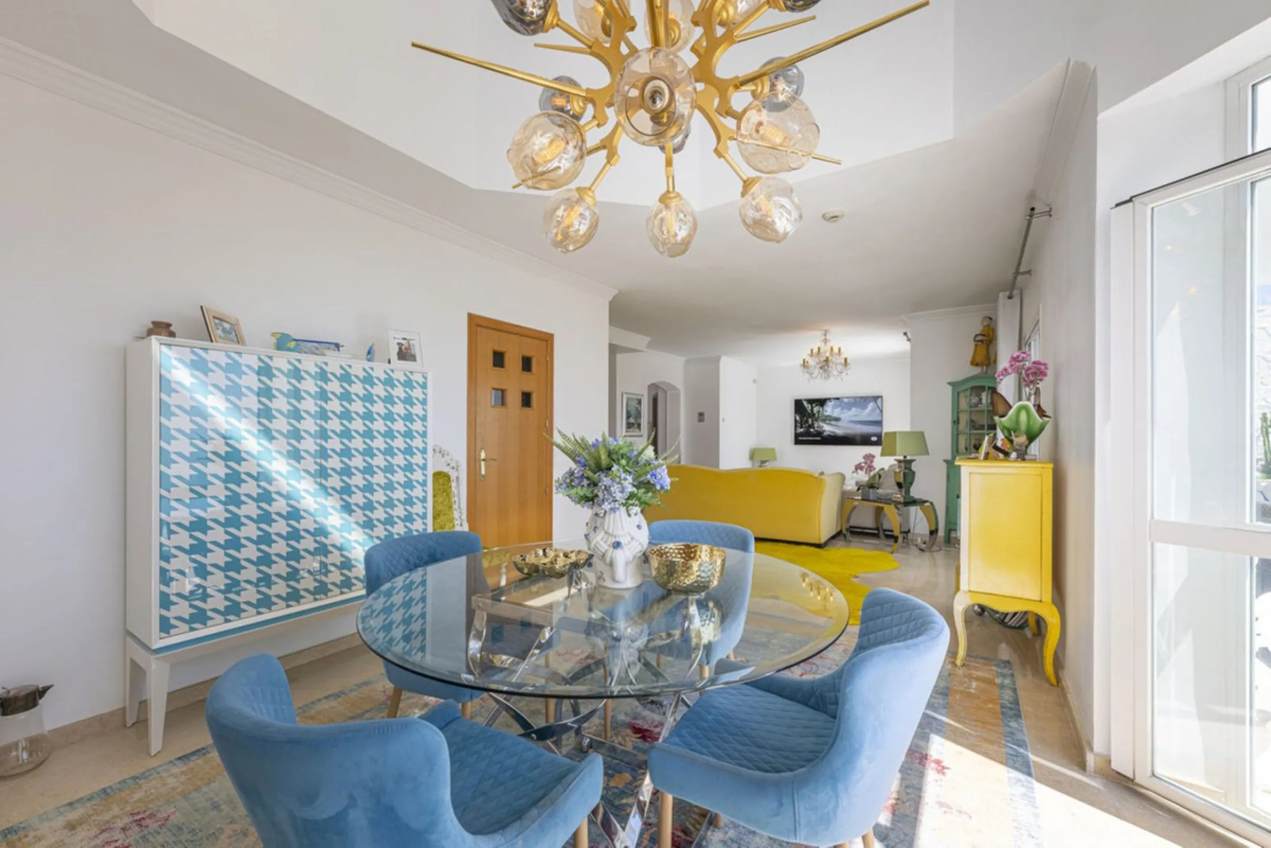 Townhouse with Panoramic Sea Views in La Mairena, East Marbella