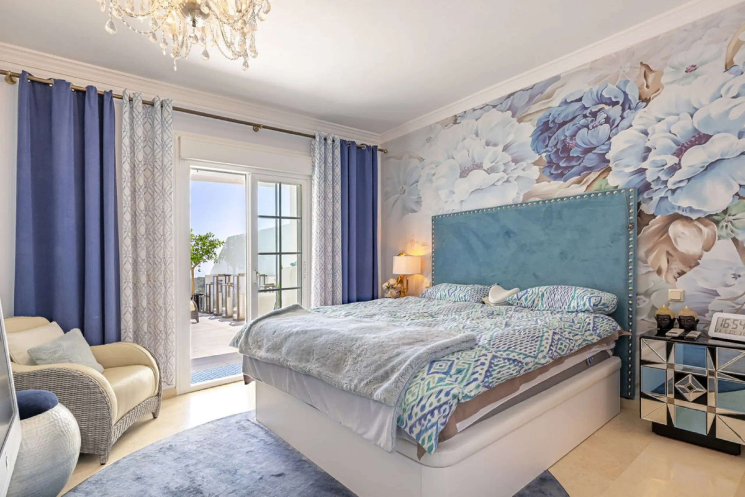 Townhouse with Panoramic Sea Views in La Mairena, East Marbella