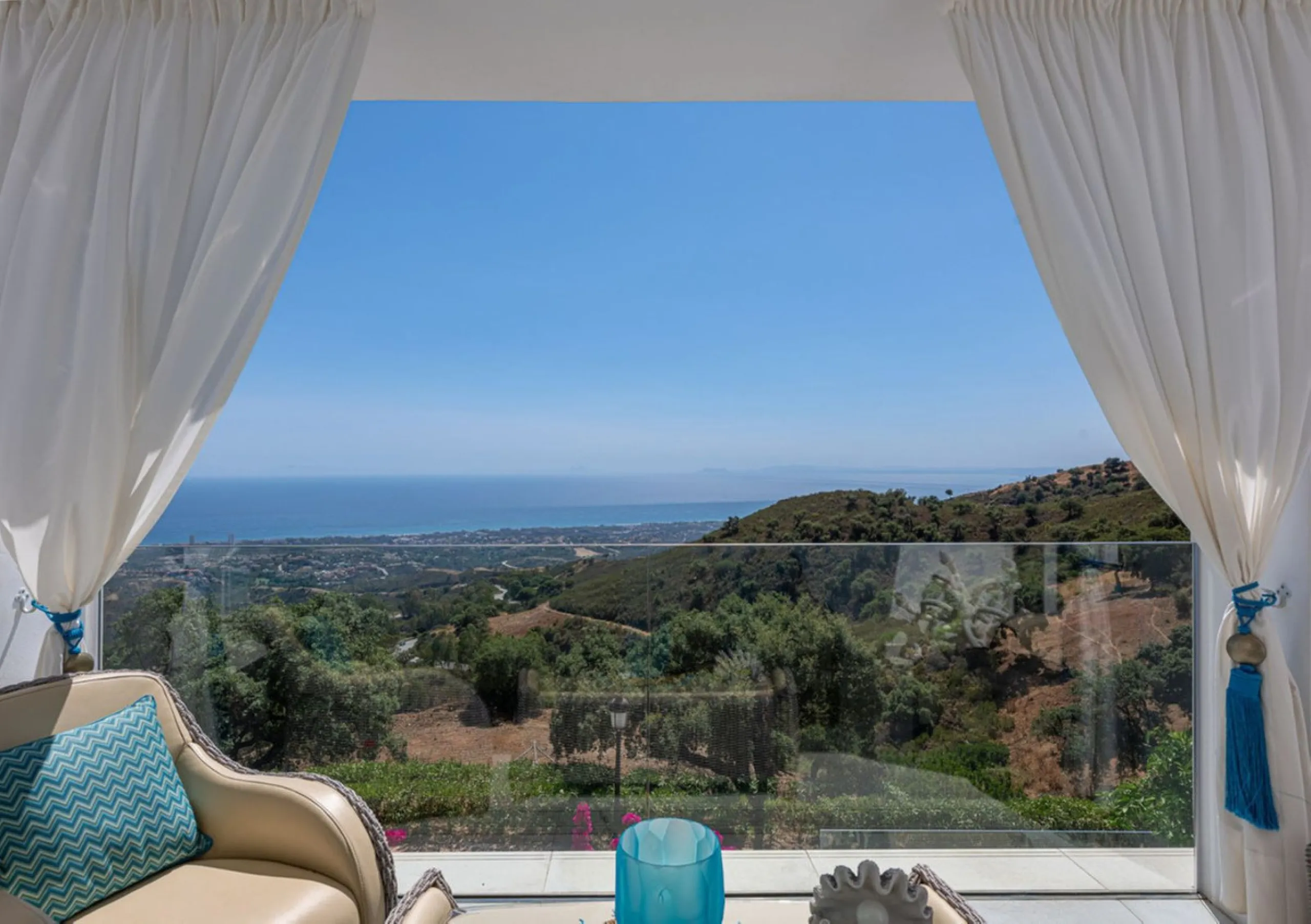 Townhouse with Panoramic Sea Views in La Mairena, East Marbella