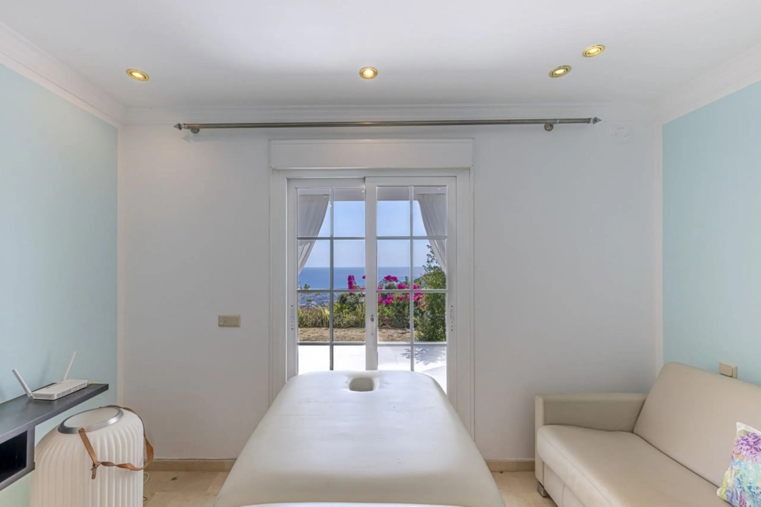 Townhouse with Panoramic Sea Views in La Mairena, East Marbella