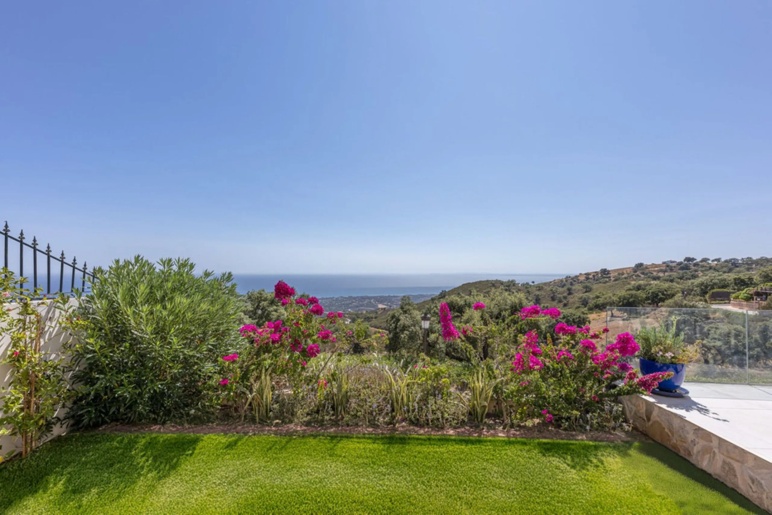 Townhouse with Panoramic Sea Views in La Mairena, East Marbella
