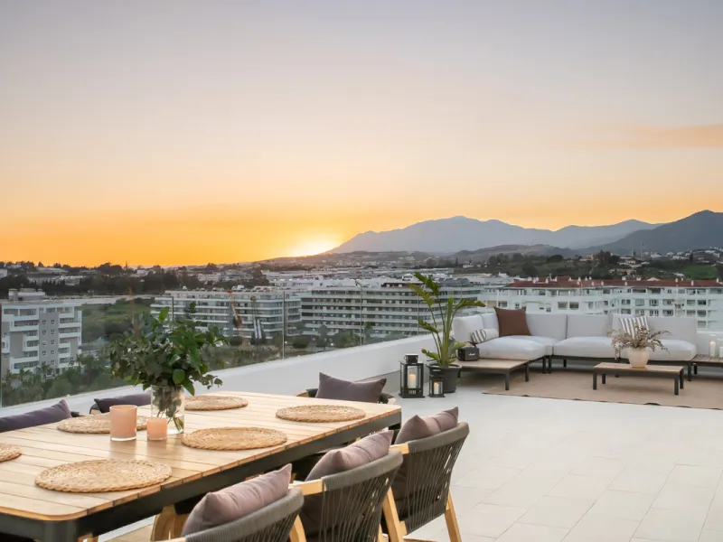 Apartment - Penthouse в продаже в Marbella, Málaga. В доме 4 спален и 2 ванных комнат. Площадь дома 116 м²