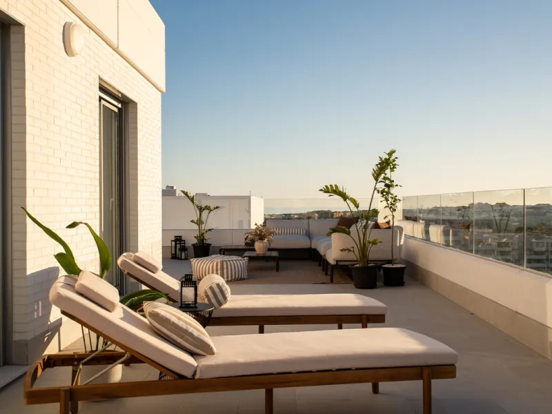 Apartment - Penthouse в продаже в Marbella, Málaga. В доме 4 спален и 2 ванных комнат. Площадь дома 116 м²