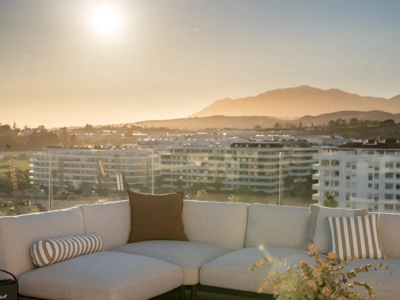 Apartment - Penthouse в продаже в Marbella, Málaga. В доме 4 спален и 2 ванных комнат. Площадь дома 116 м²