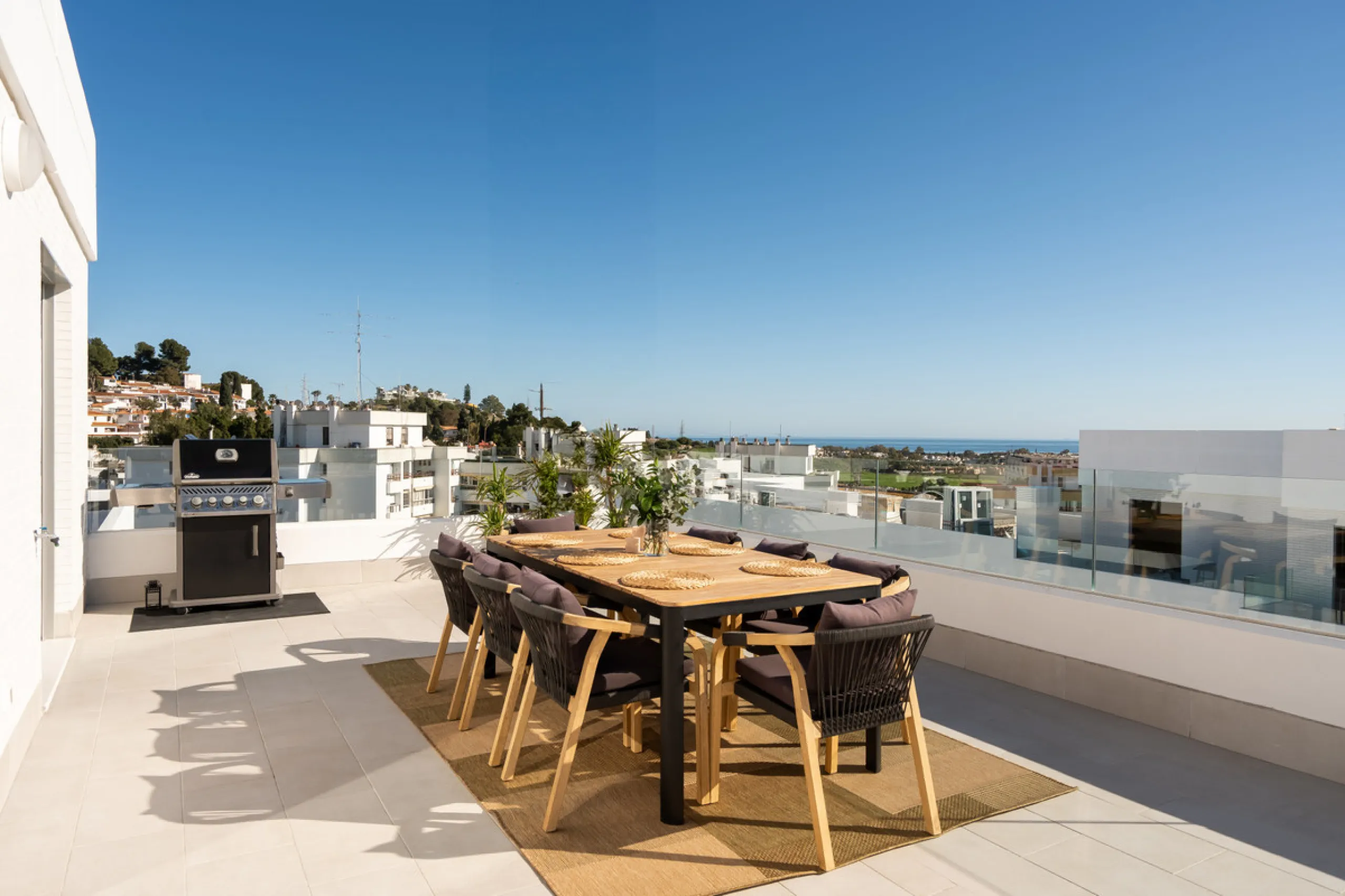 Apartment - Penthouse в продаже в Marbella, Málaga. В доме 4 спален и 2 ванных комнат. Площадь дома 116 м²