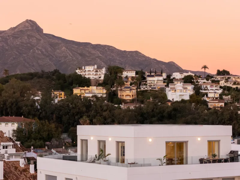 Apartment - Penthouse в продаже в Marbella, Málaga. В доме 4 спален и 2 ванных комнат. Площадь дома 116 м²