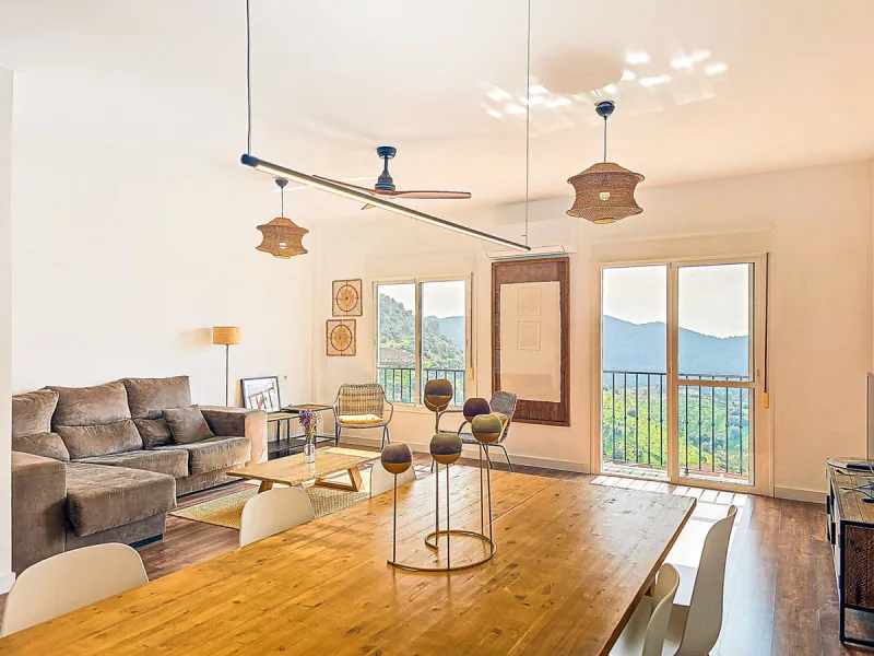 For Sale: Modern semi-detached house with 4 bedrooms in the center of Almogía (Málaga region)