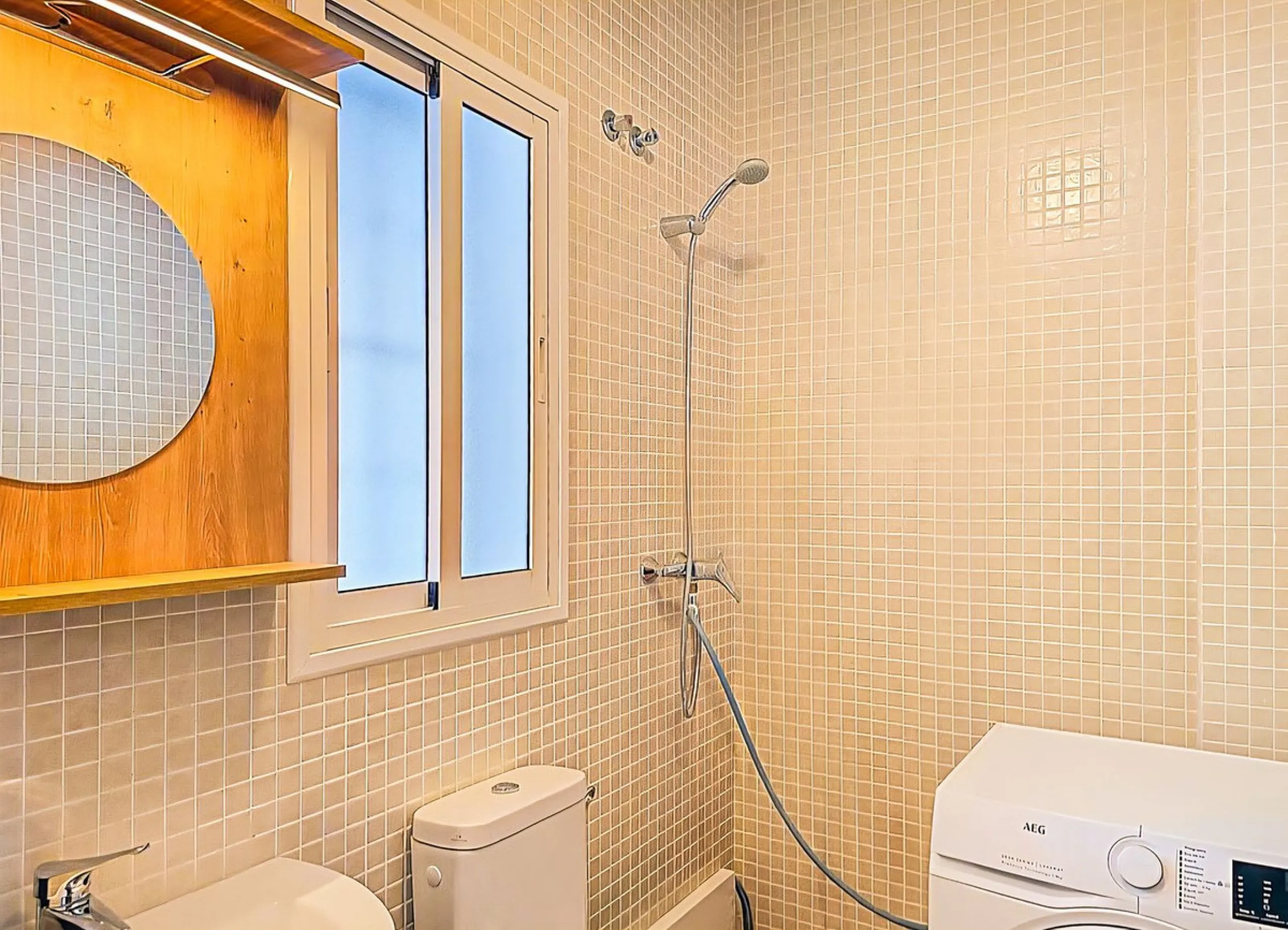 For Sale: Modern semi-detached house with 4 bedrooms in the center of Almogía (Málaga region)