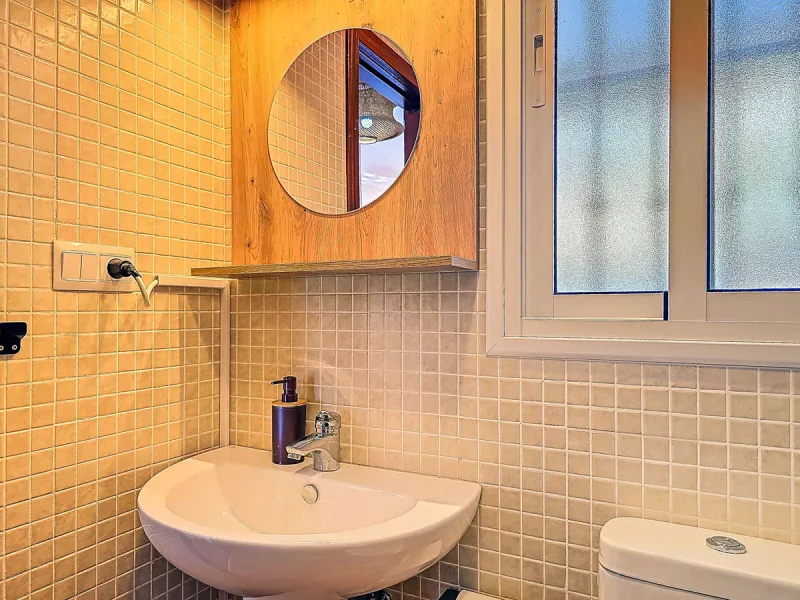 For Sale: Modern semi-detached house with 4 bedrooms in the center of Almogía (Málaga region)