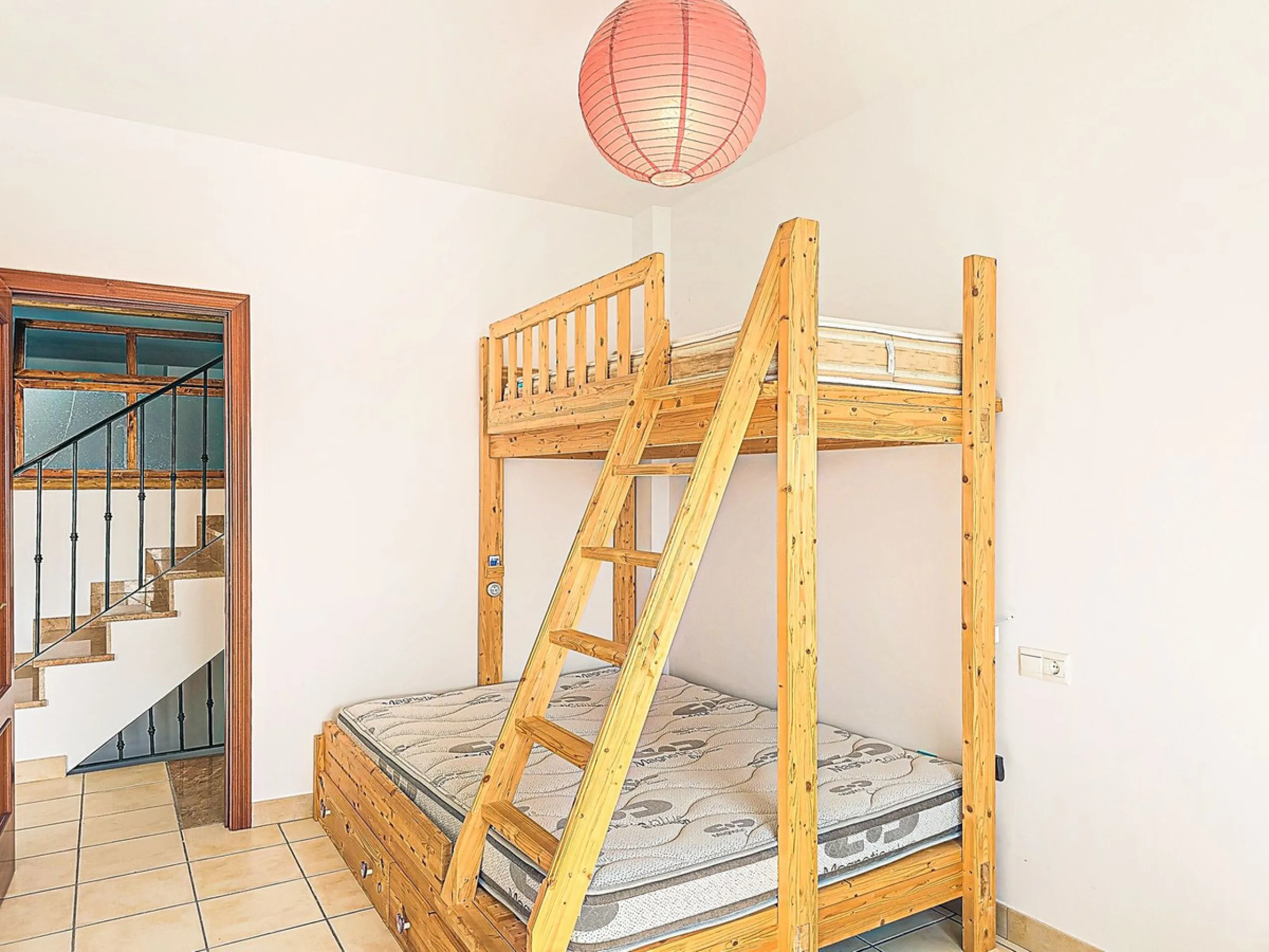 For Sale: Modern semi-detached house with 4 bedrooms in the center of Almogía (Málaga region)