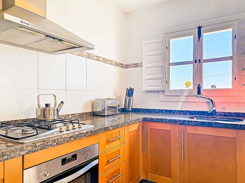 This beautiful modern villa with 5 bedrooms and 3 bathrooms enjoys an enviable elevated position above the charming white village of Cómpeta, offering sweeping views of the Mediterranean Sea, rolling countryside, and the village rooftops below. Stylish, s
