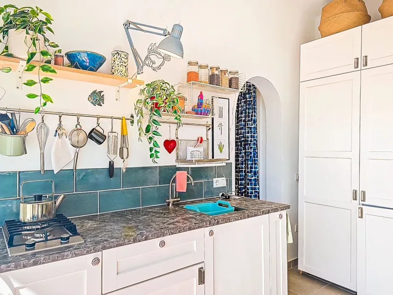 This beautiful modern villa with 5 bedrooms and 3 bathrooms enjoys an enviable elevated position above the charming white village of Cómpeta, offering sweeping views of the Mediterranean Sea, rolling countryside, and the village rooftops below. Stylish, s