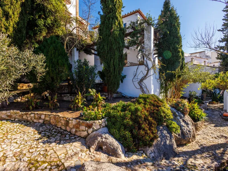 House - Semi-Detached House в продаже в Comares, Málaga. В доме 6 спален и 3 ванных комнат. Площадь дома 274 м². Площадь участка 966 м²