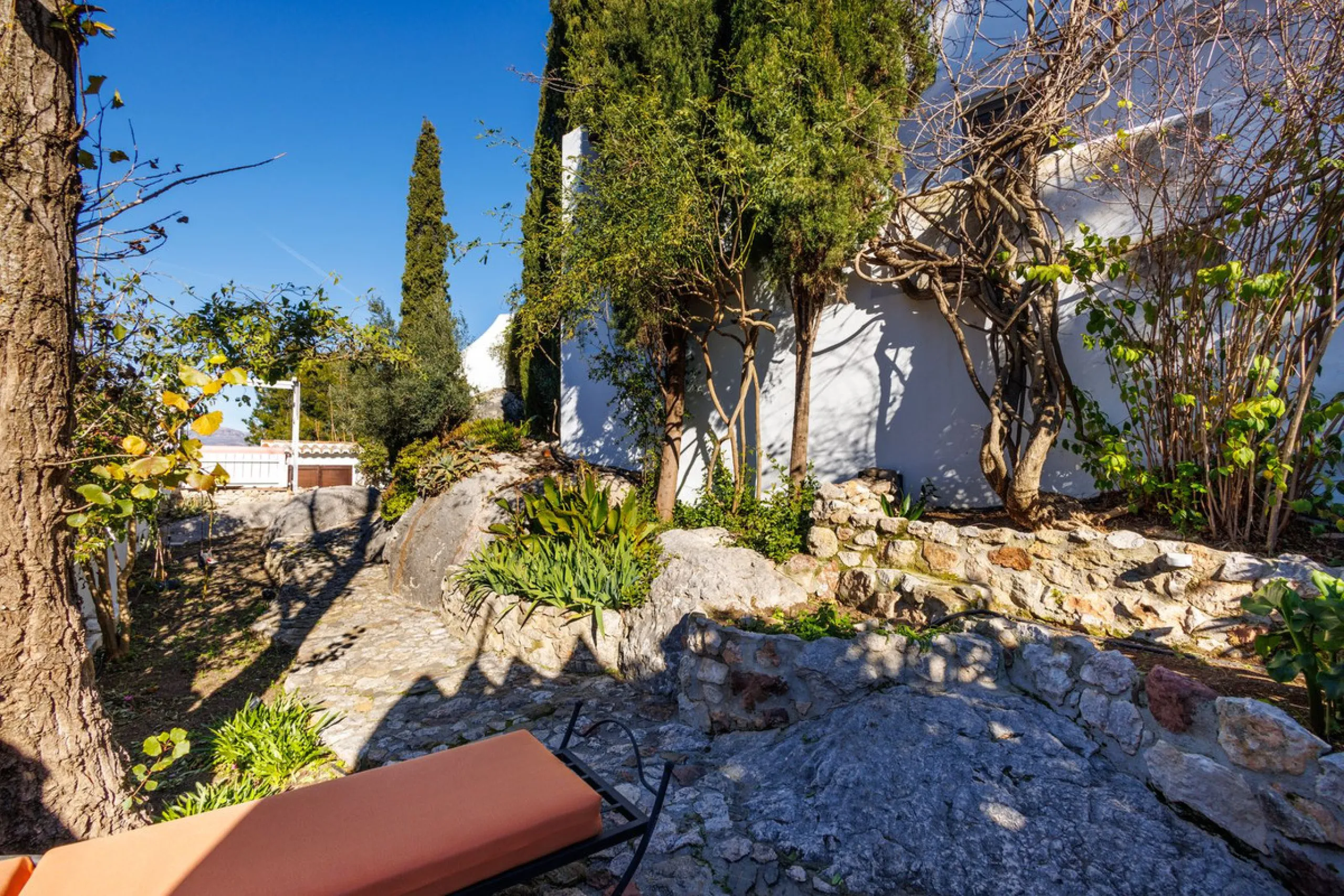House - Semi-Detached House в продаже в Comares, Málaga. В доме 6 спален и 3 ванных комнат. Площадь дома 274 м². Площадь участка 966 м²