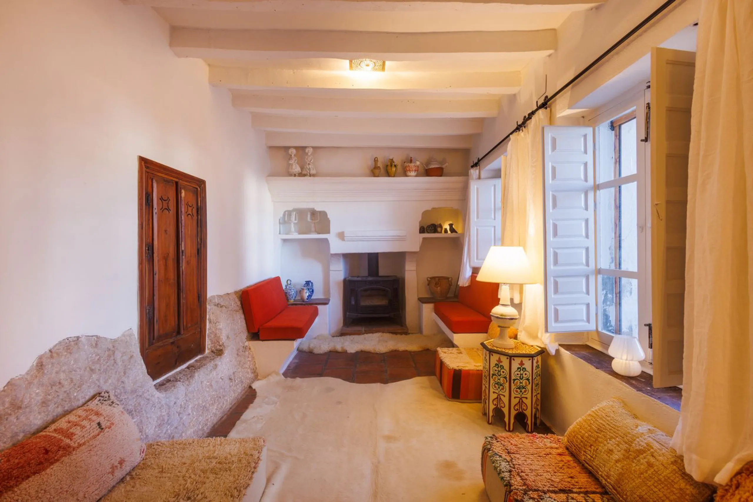 House - Semi-Detached House в продаже в Comares, Málaga. В доме 6 спален и 3 ванных комнат. Площадь дома 274 м². Площадь участка 966 м²