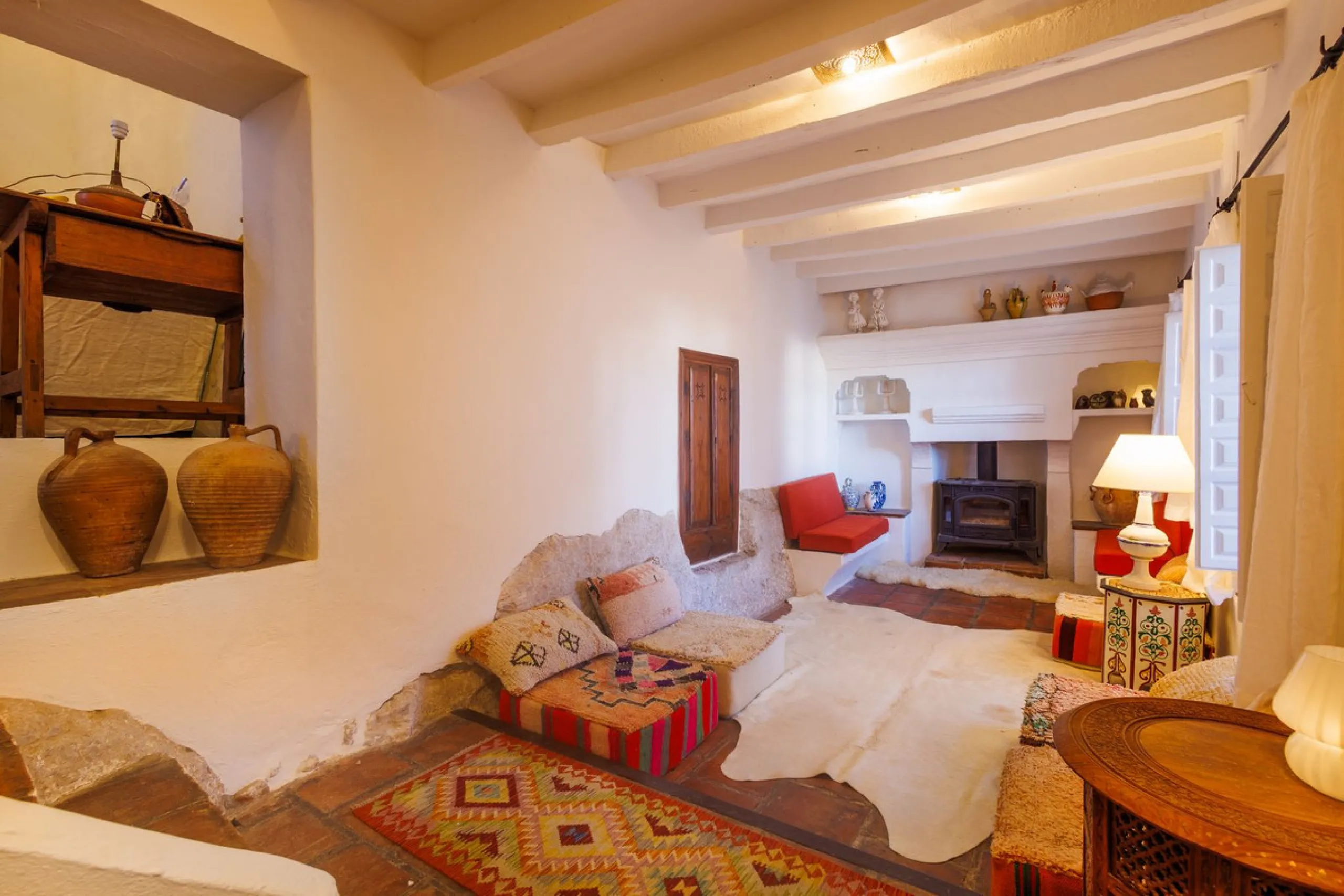 House - Semi-Detached House в продаже в Comares, Málaga. В доме 6 спален и 3 ванных комнат. Площадь дома 274 м². Площадь участка 966 м²