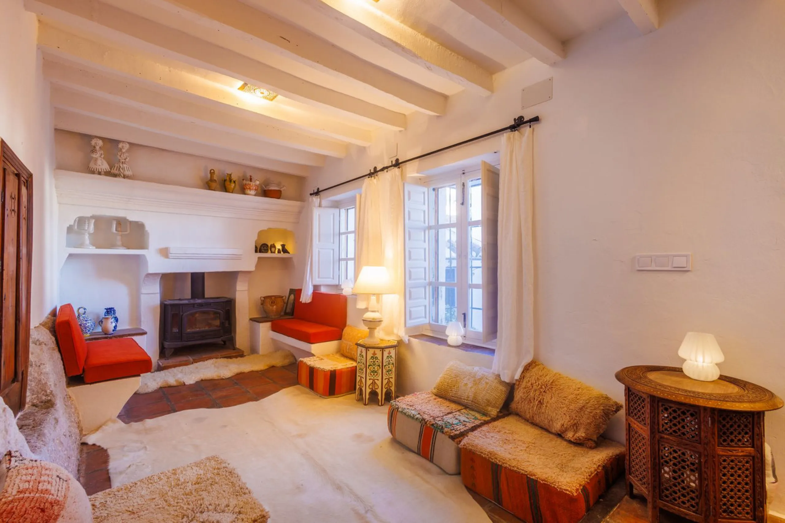 House - Semi-Detached House в продаже в Comares, Málaga. В доме 6 спален и 3 ванных комнат. Площадь дома 274 м². Площадь участка 966 м²