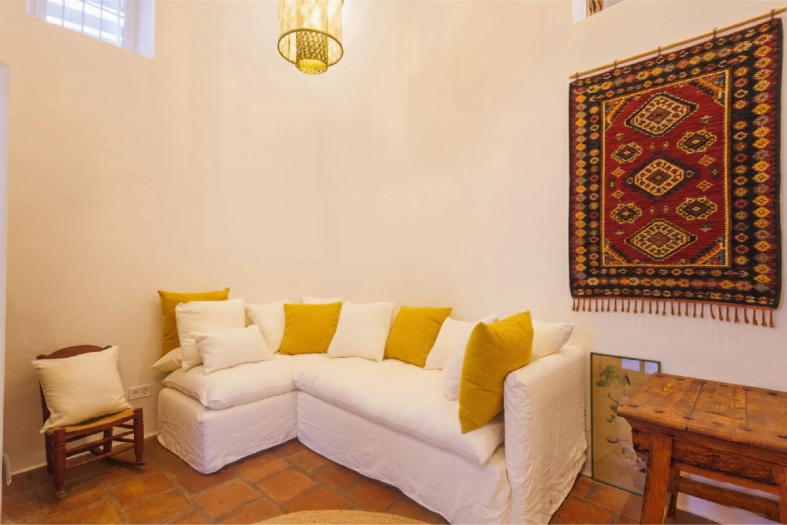 House - Semi-Detached House в продаже в Comares, Málaga. В доме 6 спален и 3 ванных комнат. Площадь дома 274 м². Площадь участка 966 м²