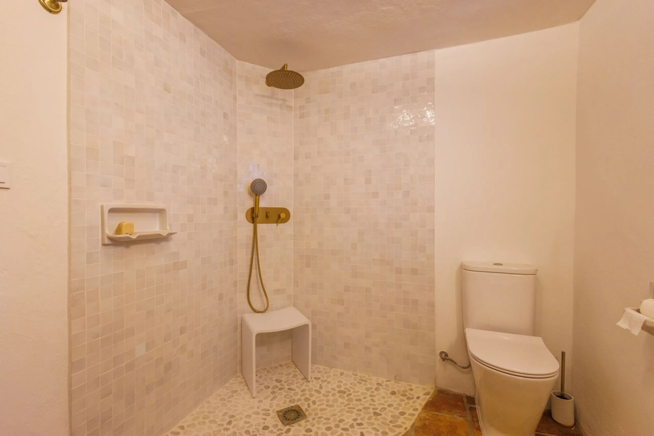 House - Semi-Detached House в продаже в Comares, Málaga. В доме 6 спален и 3 ванных комнат. Площадь дома 274 м². Площадь участка 966 м²