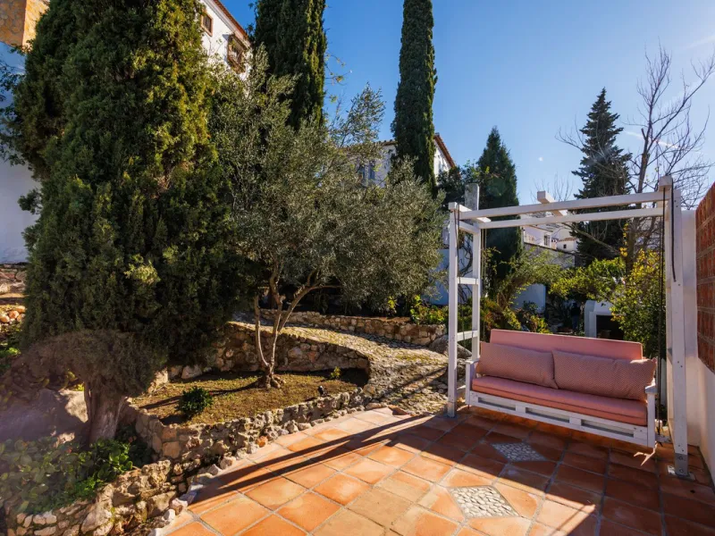 House - Semi-Detached House в продаже в Comares, Málaga. В доме 6 спален и 3 ванных комнат. Площадь дома 274 м². Площадь участка 966 м²