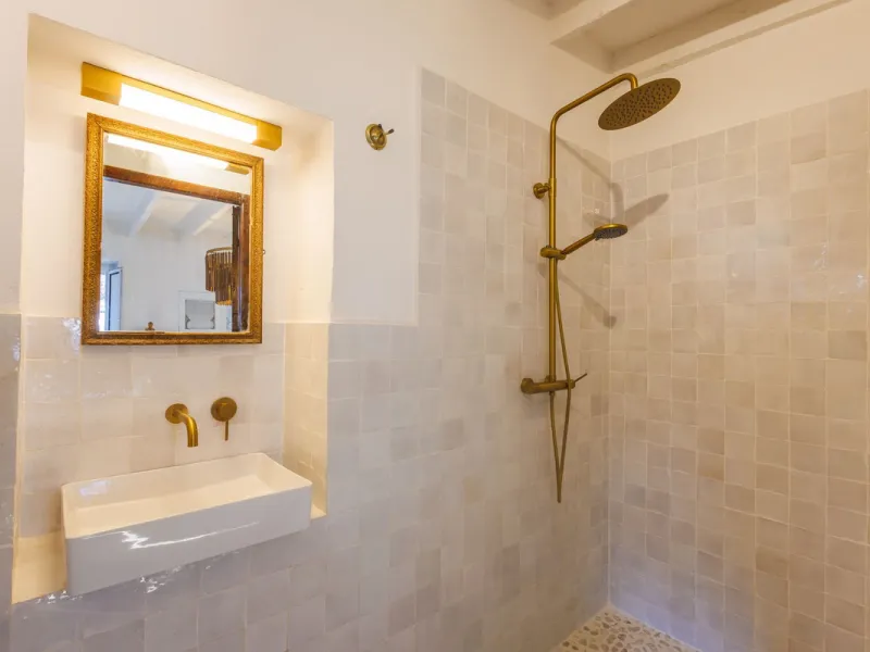 House - Semi-Detached House в продаже в Comares, Málaga. В доме 6 спален и 3 ванных комнат. Площадь дома 274 м². Площадь участка 966 м²