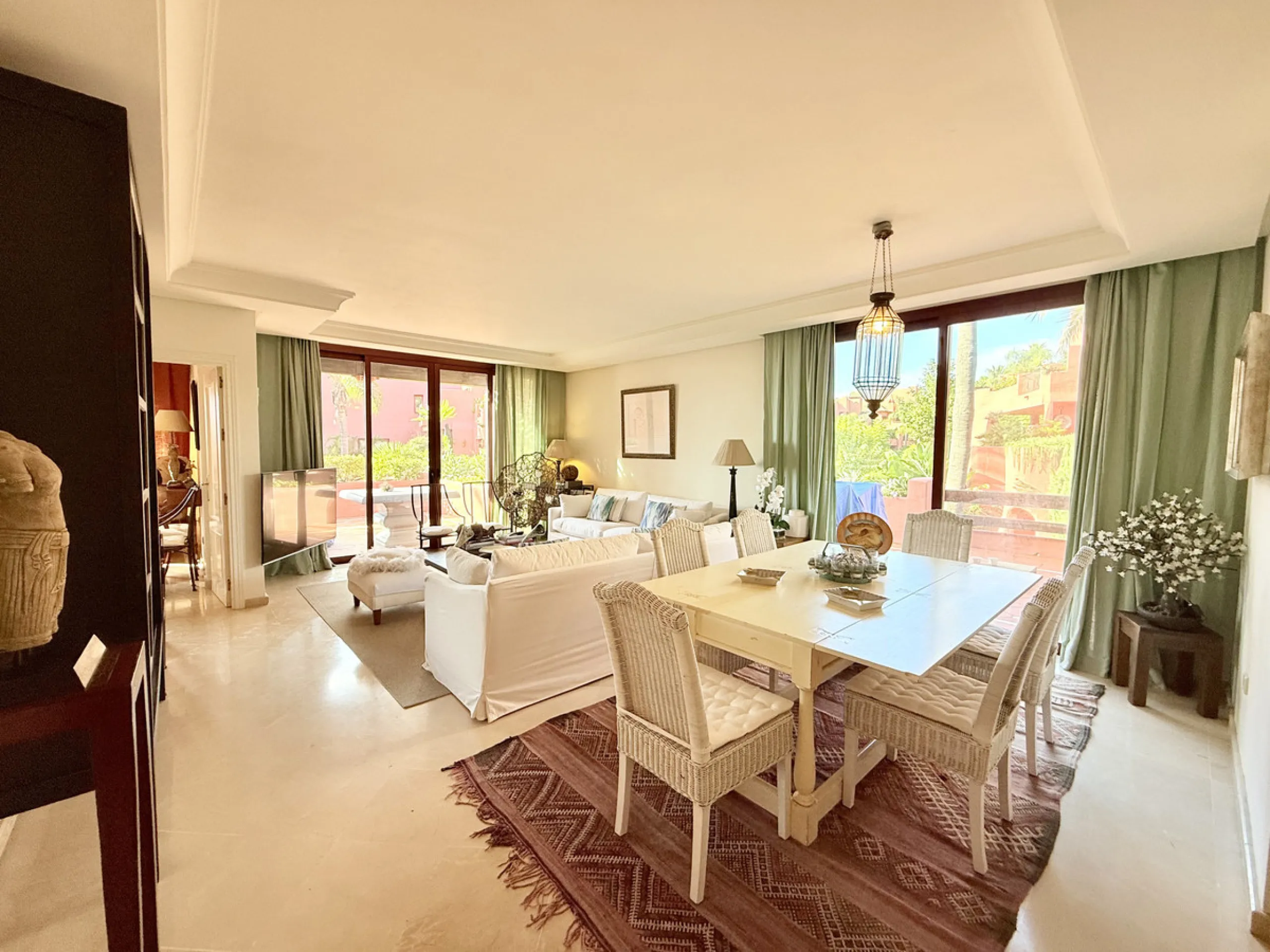 Discover your oasis by the sea!