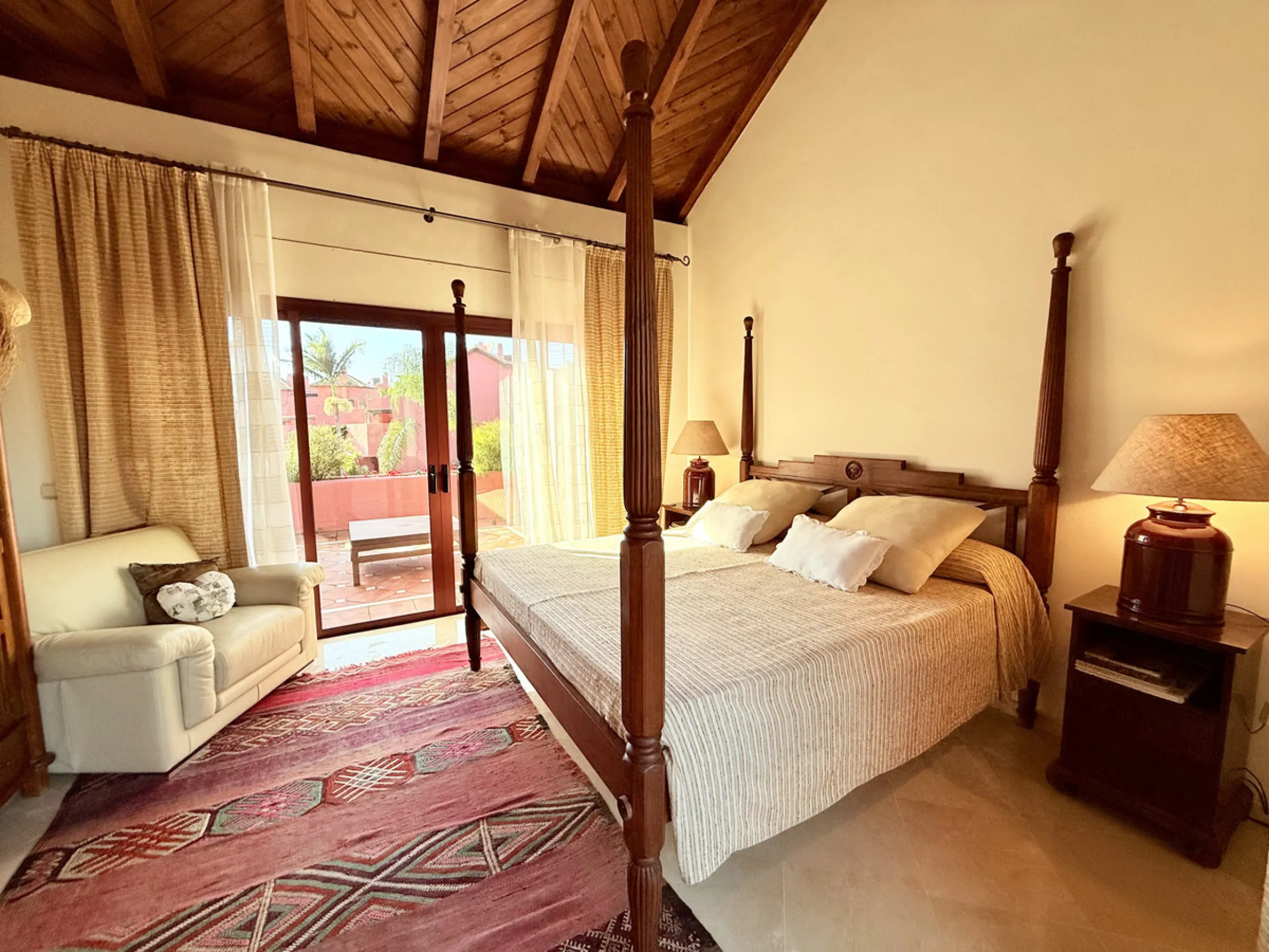 Discover your oasis by the sea!
