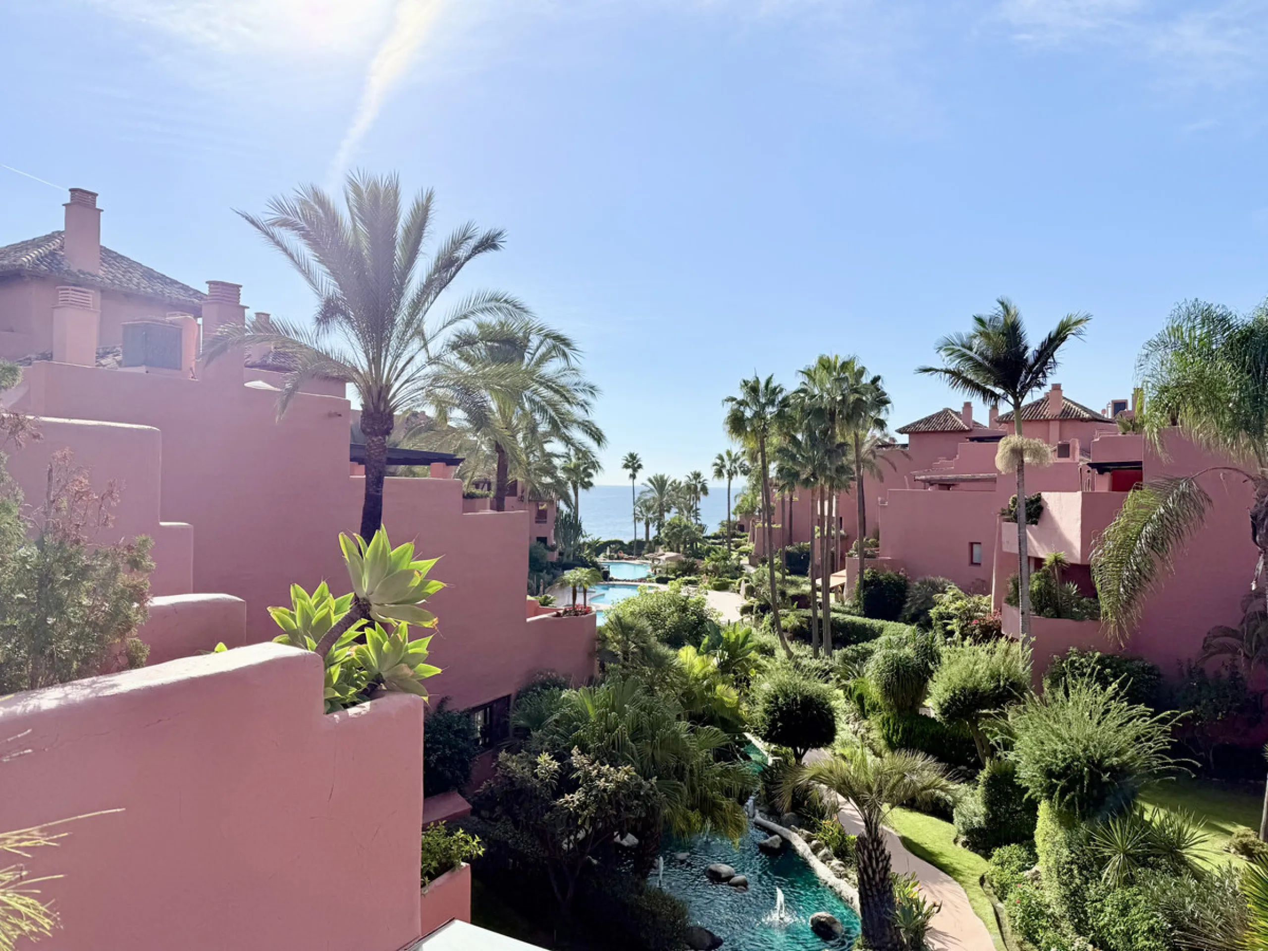Discover your oasis by the sea!