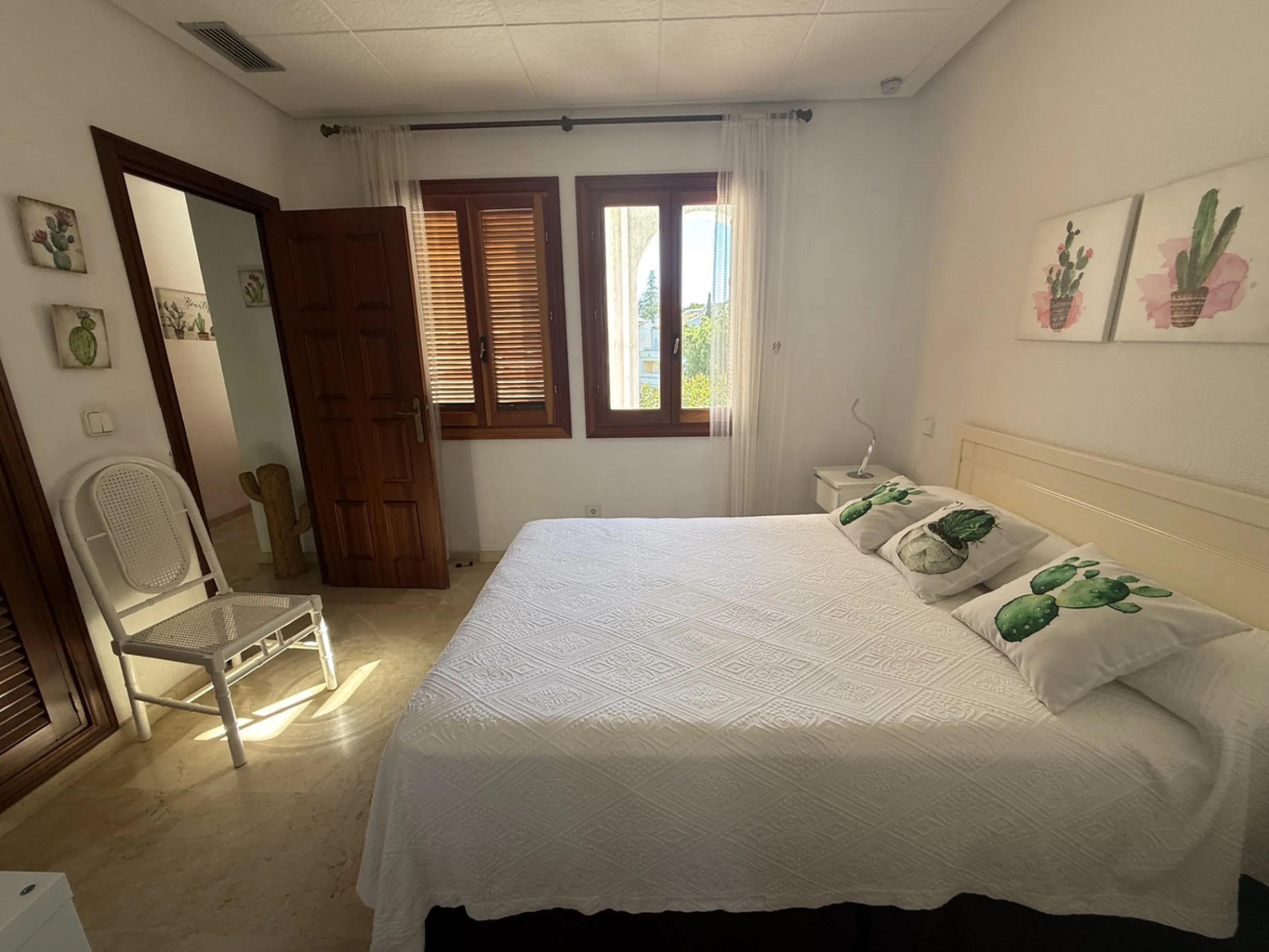 Located in one of the most established and beautifully maintained urbanisations in Nueva Andalucía, this charming two bedroom, two bathroom apartment offers comfort, space and an exceptional lifestyle setting in the heart of the Golf Valley.