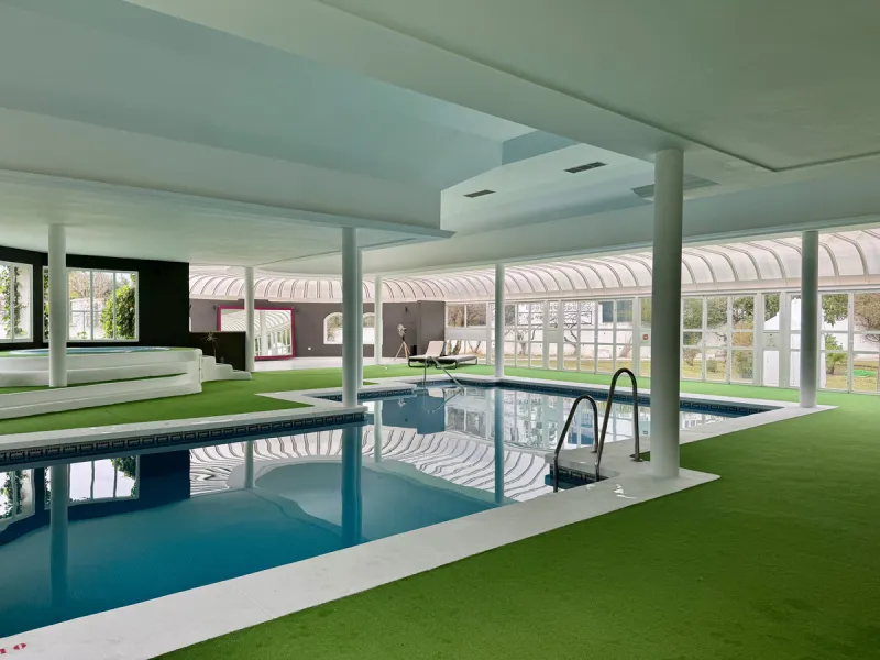 Located in one of the most established and beautifully maintained urbanisations in Nueva Andalucía, this charming two bedroom, two bathroom apartment offers comfort, space and an exceptional lifestyle setting in the heart of the Golf Valley.