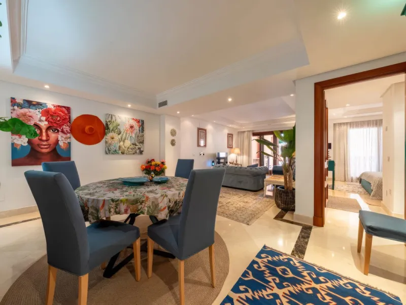 Apartment - Ground Floor Apartment в продаже в Estepona, Málaga. В доме 3 спален и 2 ванных комнат. Площадь дома 110 м²
