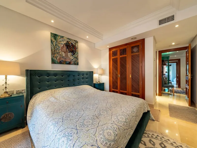 Apartment - Ground Floor Apartment в продаже в Estepona, Málaga. В доме 3 спален и 2 ванных комнат. Площадь дома 110 м²
