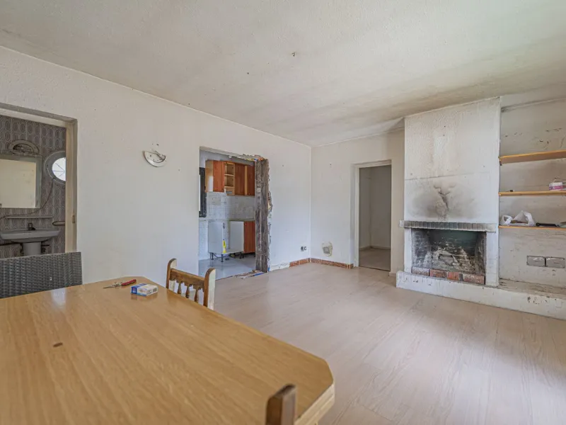 INVESTMENT OPPORTUNITY - BEACHFRONT