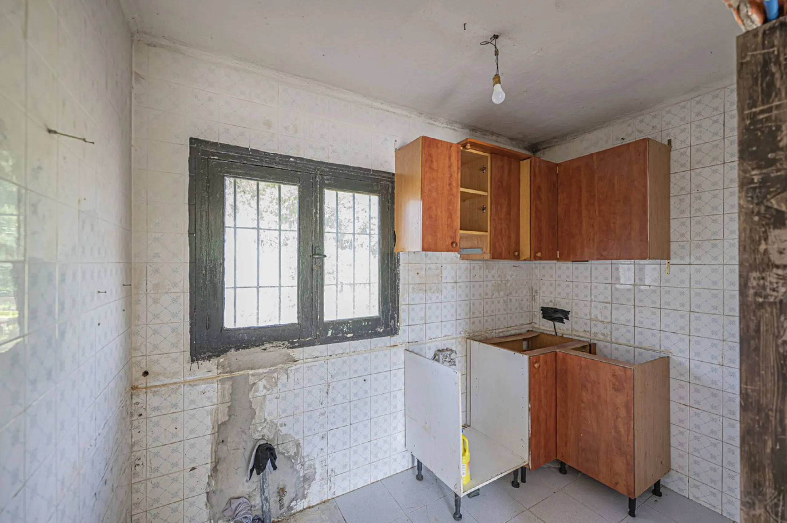 INVESTMENT OPPORTUNITY - BEACHFRONT
