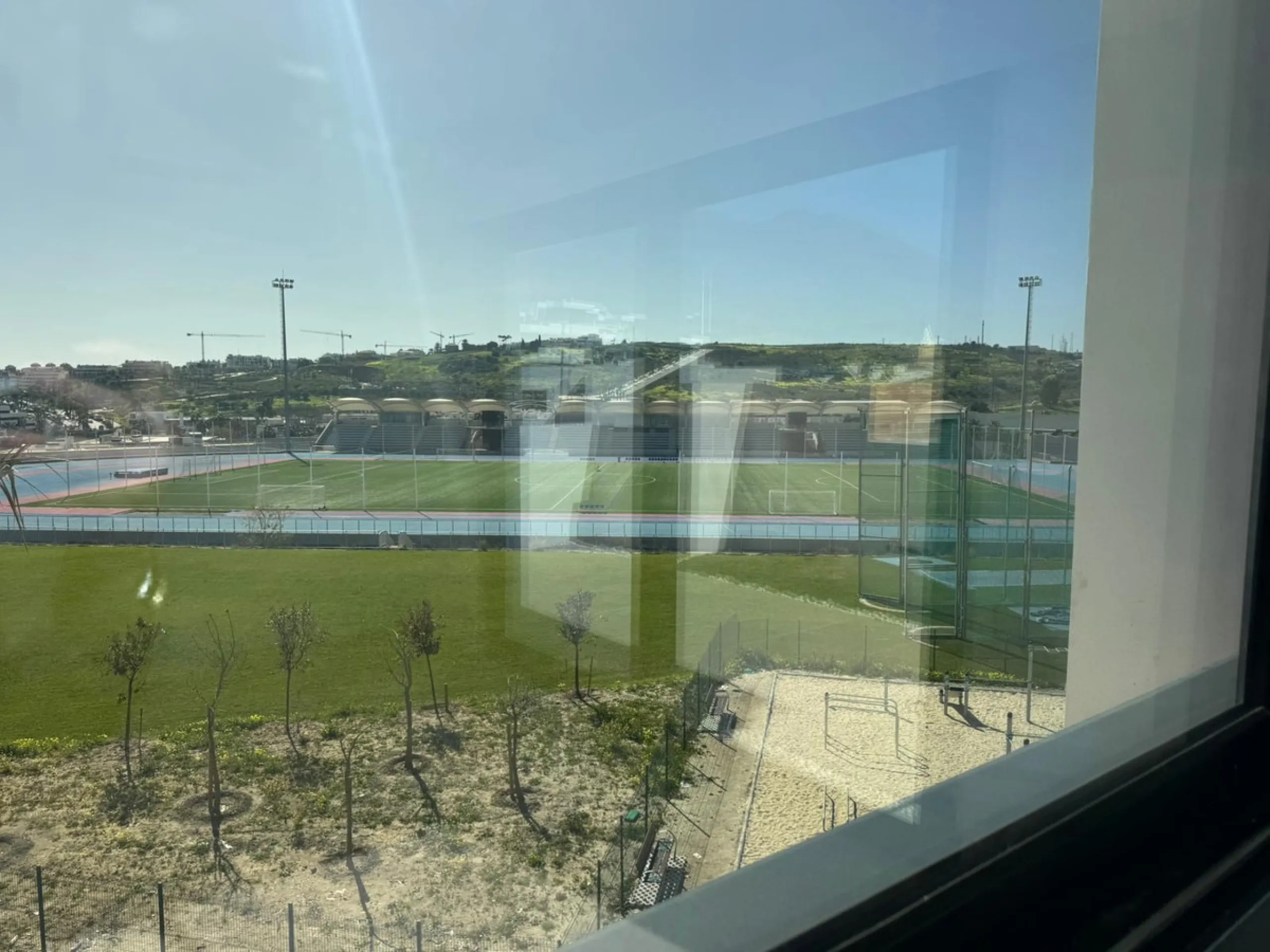 Apartment - Penthouse в продаже в Estepona, Málaga. В доме 2 спален и 2 ванных комнат. Площадь дома 145 м²
